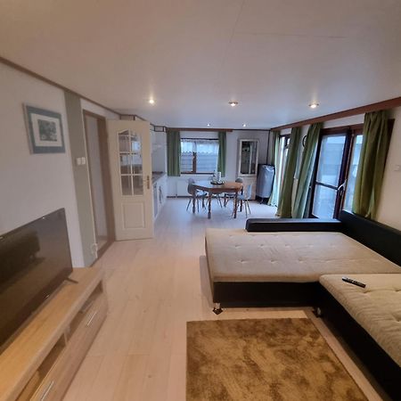 Ferienwohnung Direkt Am Strand In Маккум Экстерьер фото